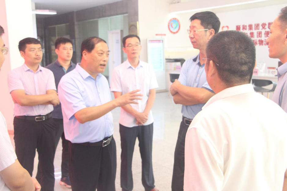 臨沂大學(xué)專家教授到山東順和國際物流有限公司開展臨沂市科技經(jīng)濟(jì)融合發(fā)展暨臨沂大學(xué)專家教授蘭山行活動